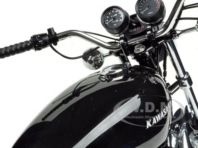 KAWASAKI 900 SUPER FOUR (Z1) BLACK 1/6 BY AUTOART 6002  