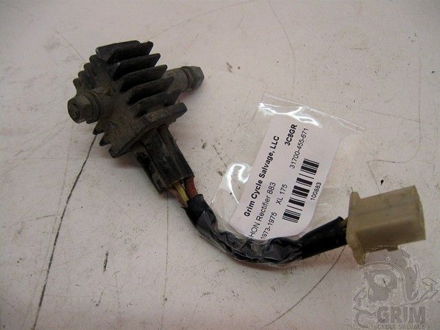   XL175 CL450 CB350 CL350 Regulator Rectifier   31700 455 671   Image 01