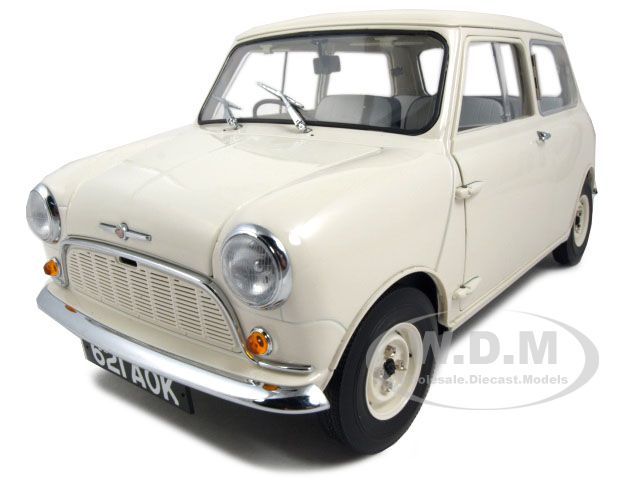   scale diecast car model of 1959 morris mini minor saloon old english