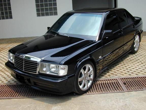 HERE SHOWS THE AFTER UPGRADE S600 LOOK GRILL ON a Mercedes Benz W201