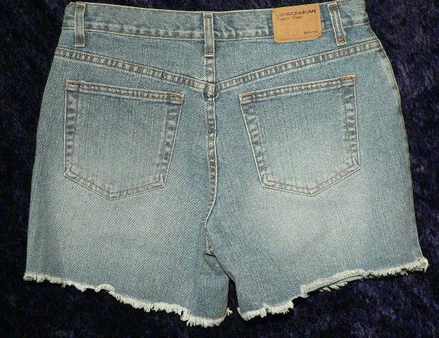 VICTORIAS SECRET FRINGE DENIM CLASSIC JEAN SHORTS 8  