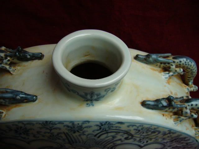 Chinese Exquisite Blue And White Flat Bottle With Dragon Porcelains 