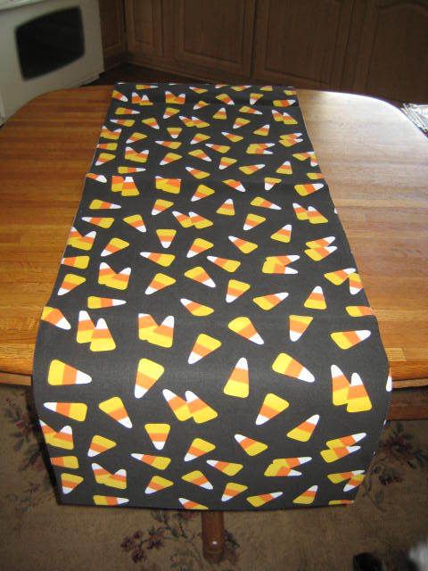 PRIMITIVE HALLOWEEN CANDY CORN TABLE RUNNER TABLERUNNER  