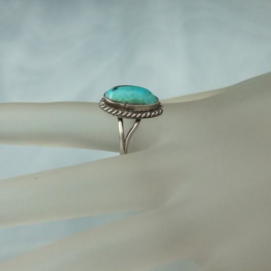 Vintage Turquoise Southwestern Sterling Silver Ring Size 7  