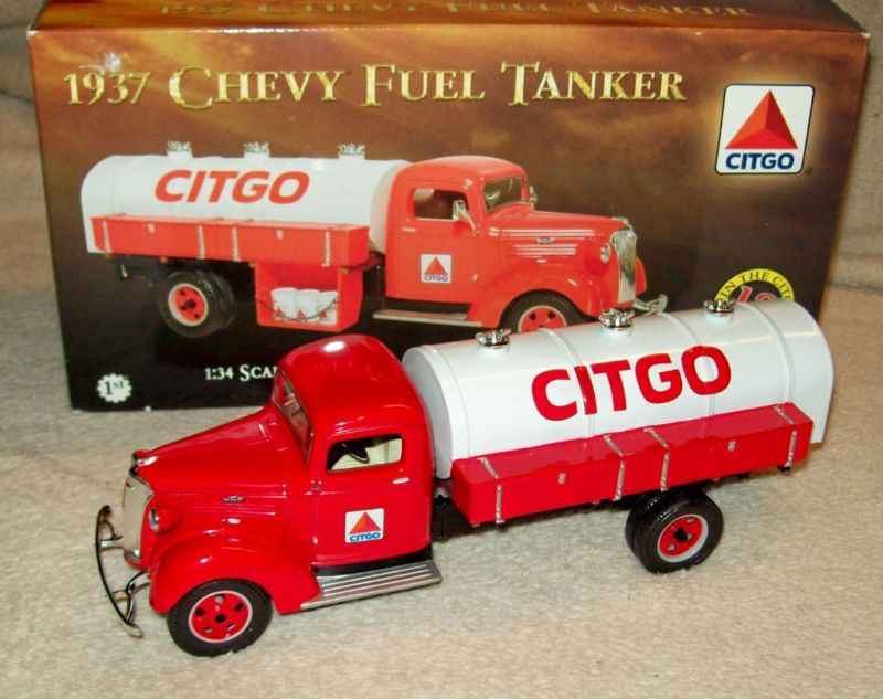 CITGO 1937 CHEVY FUEL TANKER TRUCK 1/34 NEW MINT 2003  