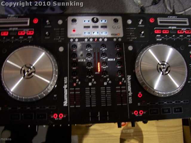 NUMARK SERATO NS6 4 CHANNEL DIGITAL DJ CONTROLLER WITH ITCH  