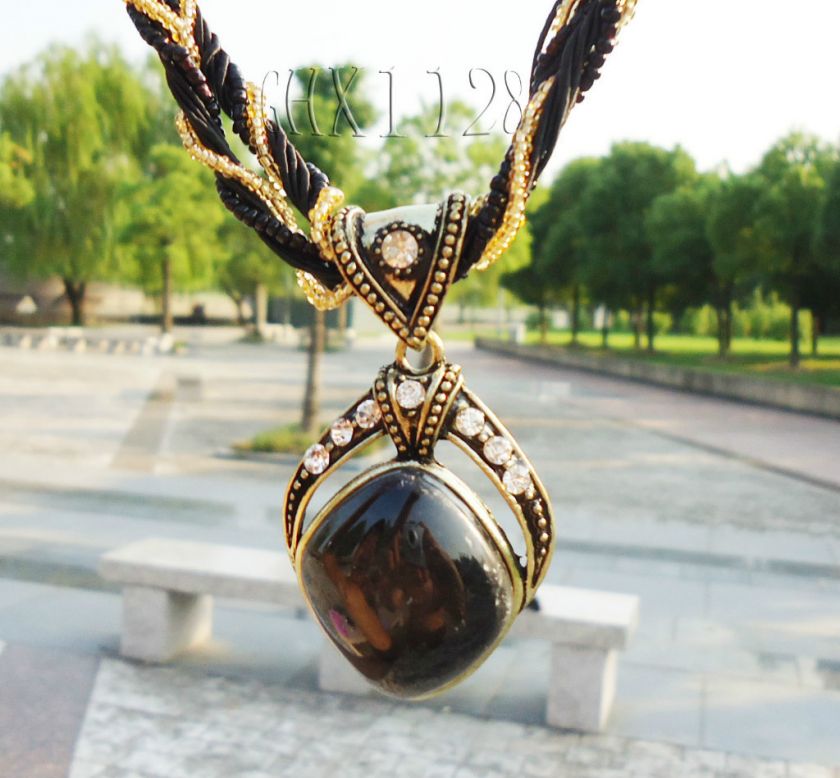 Fashion Ethnic style black semi precious stones pendant necklace 