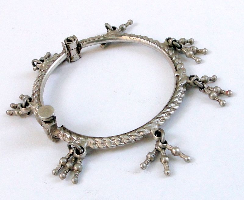 ANTIQUE TRIBAL OLD STERLING SILVER BRACELET BANGLE CUFF  