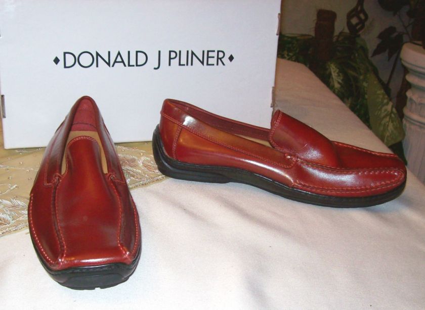   DONALD J. PLINER $250 FIRE RED LEATHER DRIVING LOAFER SHOES SZ 8