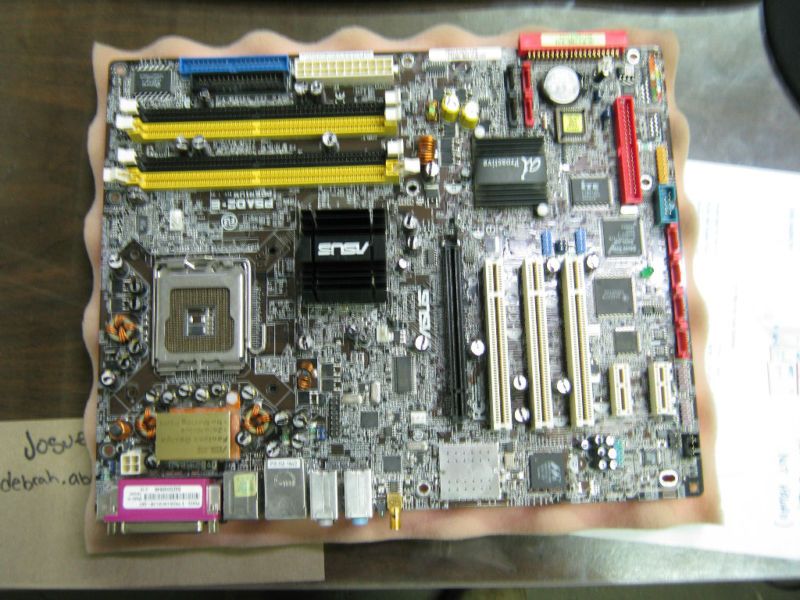 ASUS DDR2 MOTHERBOARD P5ADZ E SOCKET 775  