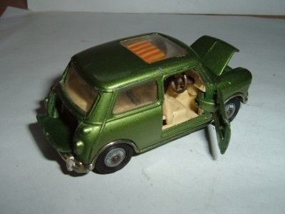 CORGI TOYS BMC MINI COOPER S IN USED CONDITION *SEE THE PICTURERS 