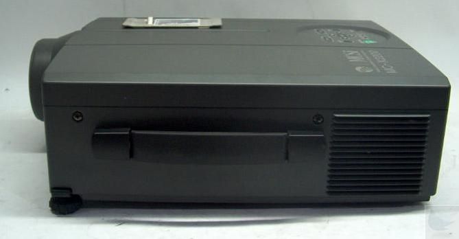 MCSI MC X2200 LCD Multimedia Projector and Remote  