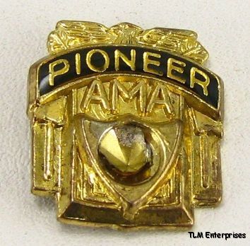 AMERICAN MOTORCYCLE ASSOCIATION   Vintage Pioneer PIN  