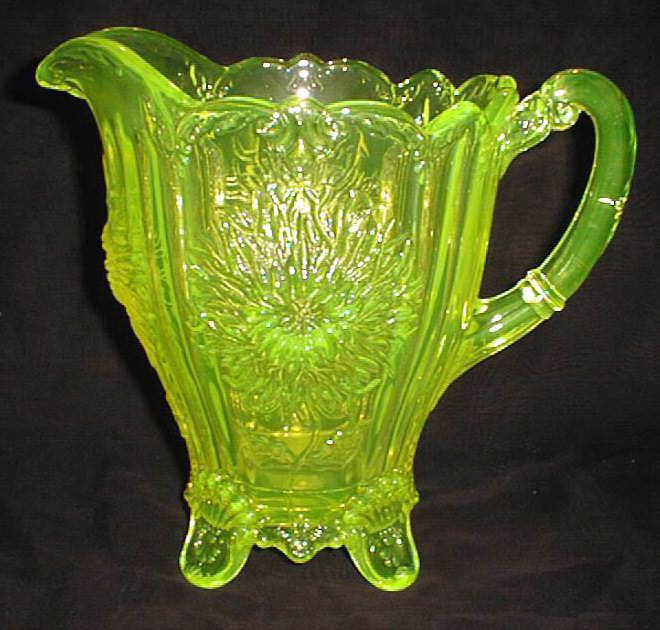 Vaseline Depression Style Glass Dahlia Lemonade Set  