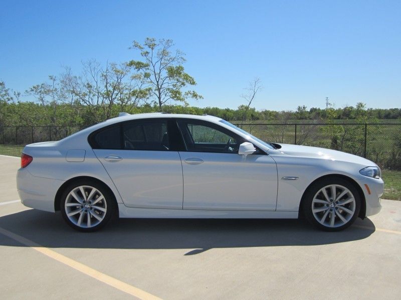   2011 bmw 535i sport pk prem 2 pkg carfax cert ex cond we finance best