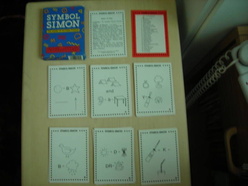 SYMBOL SIMON Picture Puzzle GameUniversity Games1988  