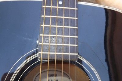 YAMAHA FG 411 BL 6 STRING ACOUSTIC GUITAR WITH TACOMA CARRYIG CASE 