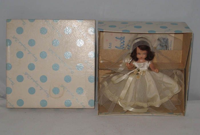 NANCY ANN STORY BOOK DOLL #86 BRIDAL SERIES BRIDE BOXED  