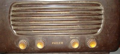 VINTAGE ANTIQUE PHILCO PORTABLE RADIO  